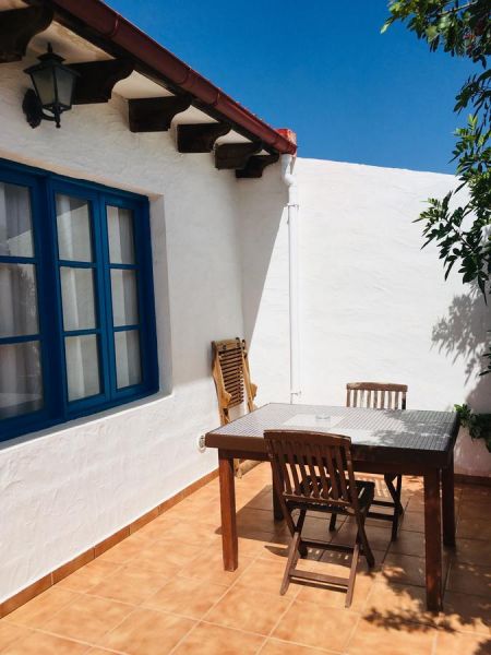 http://www.worldtravelresort.com/cms/medias/room/medium/1757/7918969.jpg
