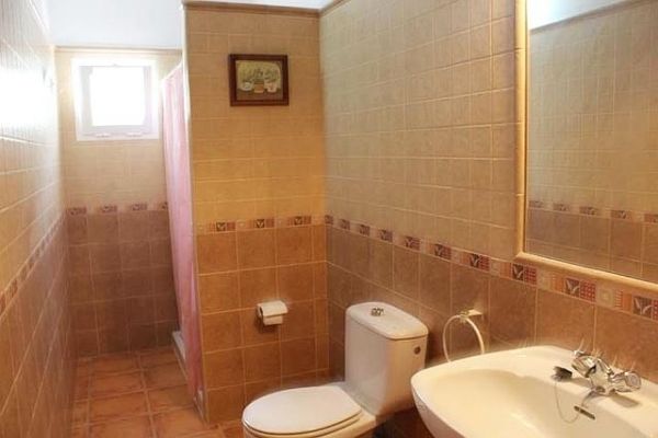 http://www.worldtravelresort.com/cms/medias/room/medium/1810/26972094.jpg